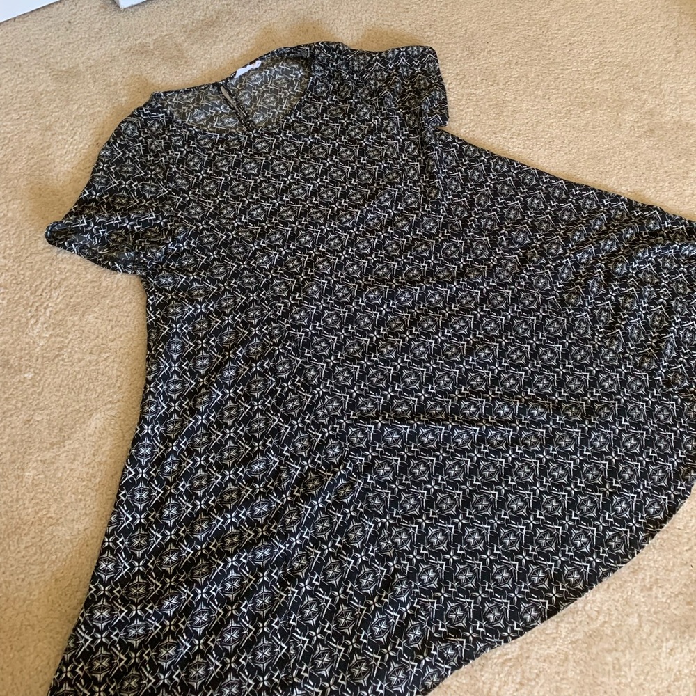 Black and white flowy dress (Lush brand)